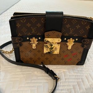 Louis Vuitton Petite Malle